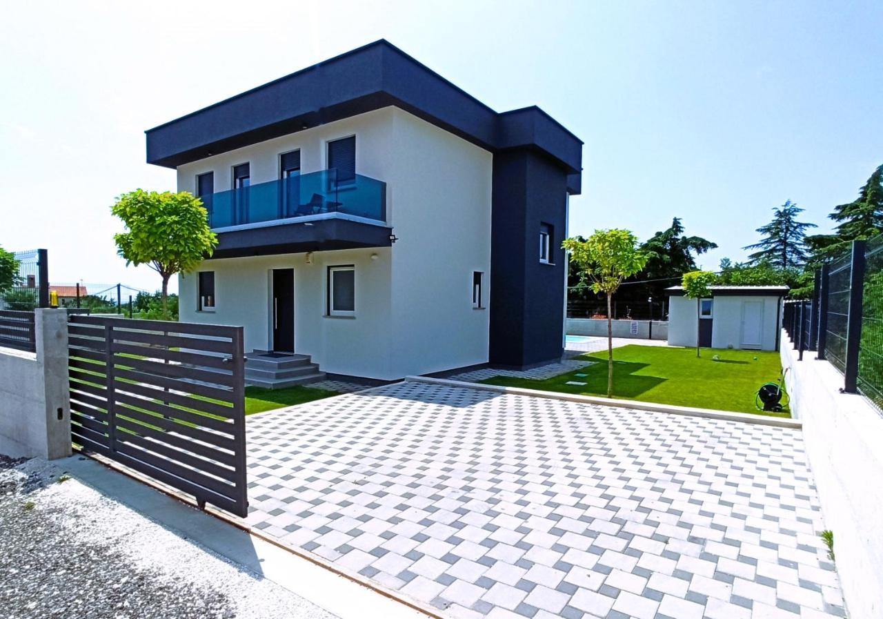 Villa Nikolina - Luxury Villa With 5 Bedrooms And Swimming Pool Vodnjan Exterior foto