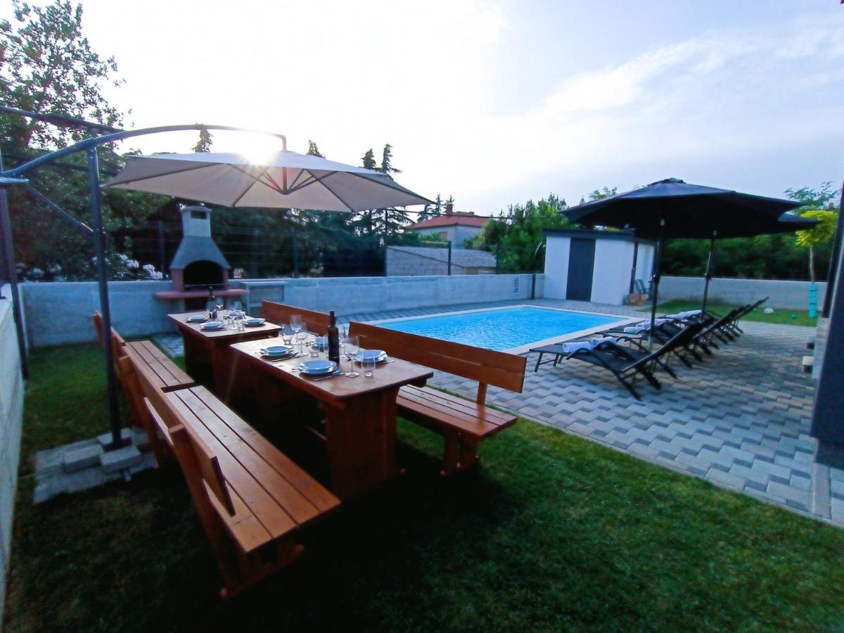 Villa Nikolina - Luxury Villa With 5 Bedrooms And Swimming Pool Vodnjan Exterior foto